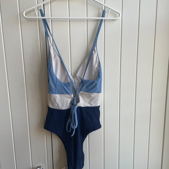 One piece Solid&Striped Bathing suit - Picture 2 of 4